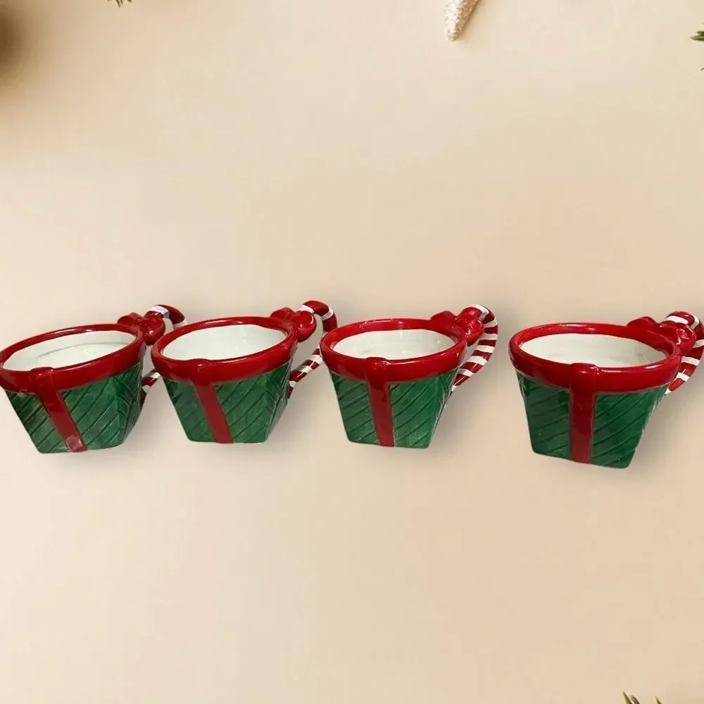 DEPT 56 6 PIECE TEA SET, O CHRISTMASS‎ TREE